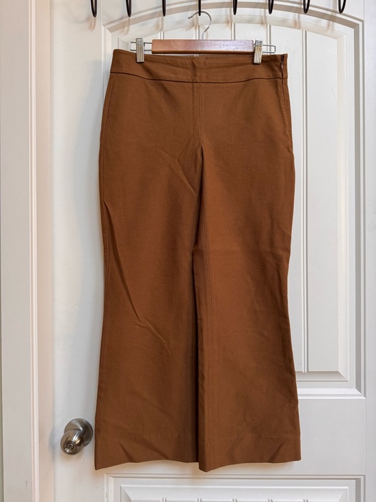 Vince Mid-Rise Kick Flare Cropped Pants in Toffee. Size 4 - Picture 2 of 7